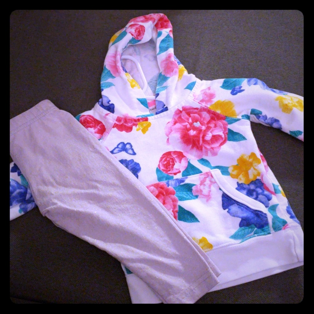 Carter's 6 months hoodie and leggings worn once